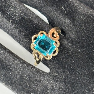 10 k yellow gold vintage ring 