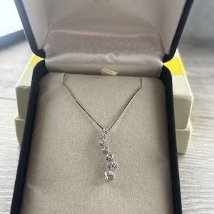  14 kt white gold necklace 