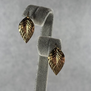  14 dangle leaf earrings 