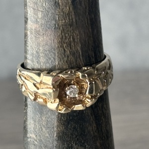  vintage yellow gold nugget style diamond ring 