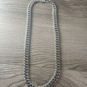  925 chain with diamond accents