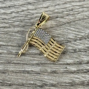  14 k flag pendant -