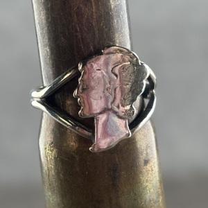  925 face style ring 