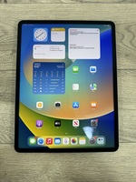 Apple iPad Pro 12.9-inch (6th Generation) Excellent Condition, no iCloud account